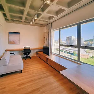 Atrium Studios By Xtay Em Palhoca Palhoça